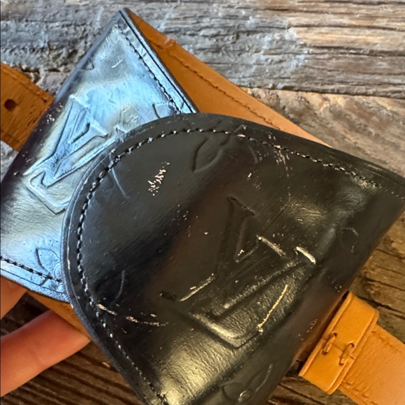 Louis Vuitton Lafayette Vernis Streetwear leather buckled bracelet cuff TH0968 - Picture 14 of 16